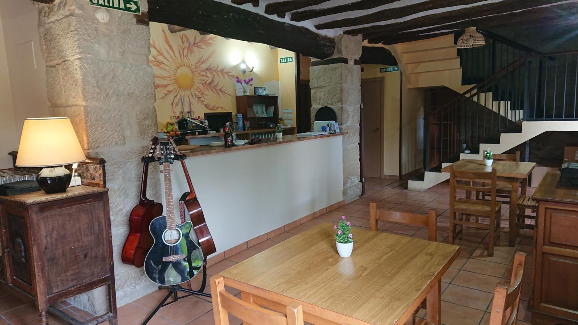 Albergue Sansol - El Oasis Del Camino Frances - Exclusivo Para Peregrinos Ngoại thất bức ảnh