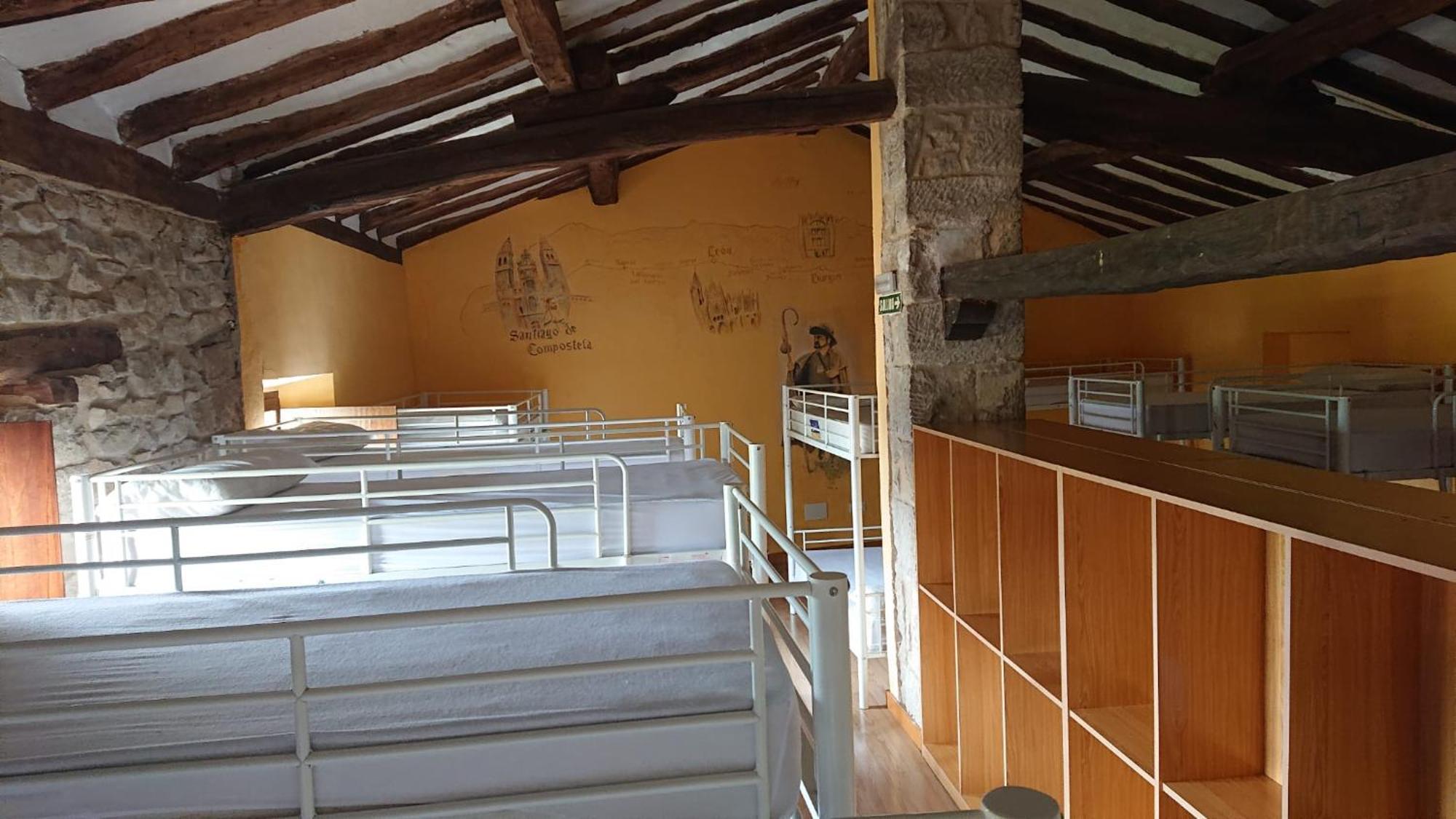 Albergue Sansol - El Oasis Del Camino Frances - Exclusivo Para Peregrinos Ngoại thất bức ảnh